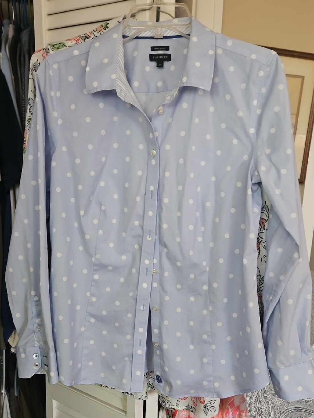 Lovely Cotyon Blouse With Spots!